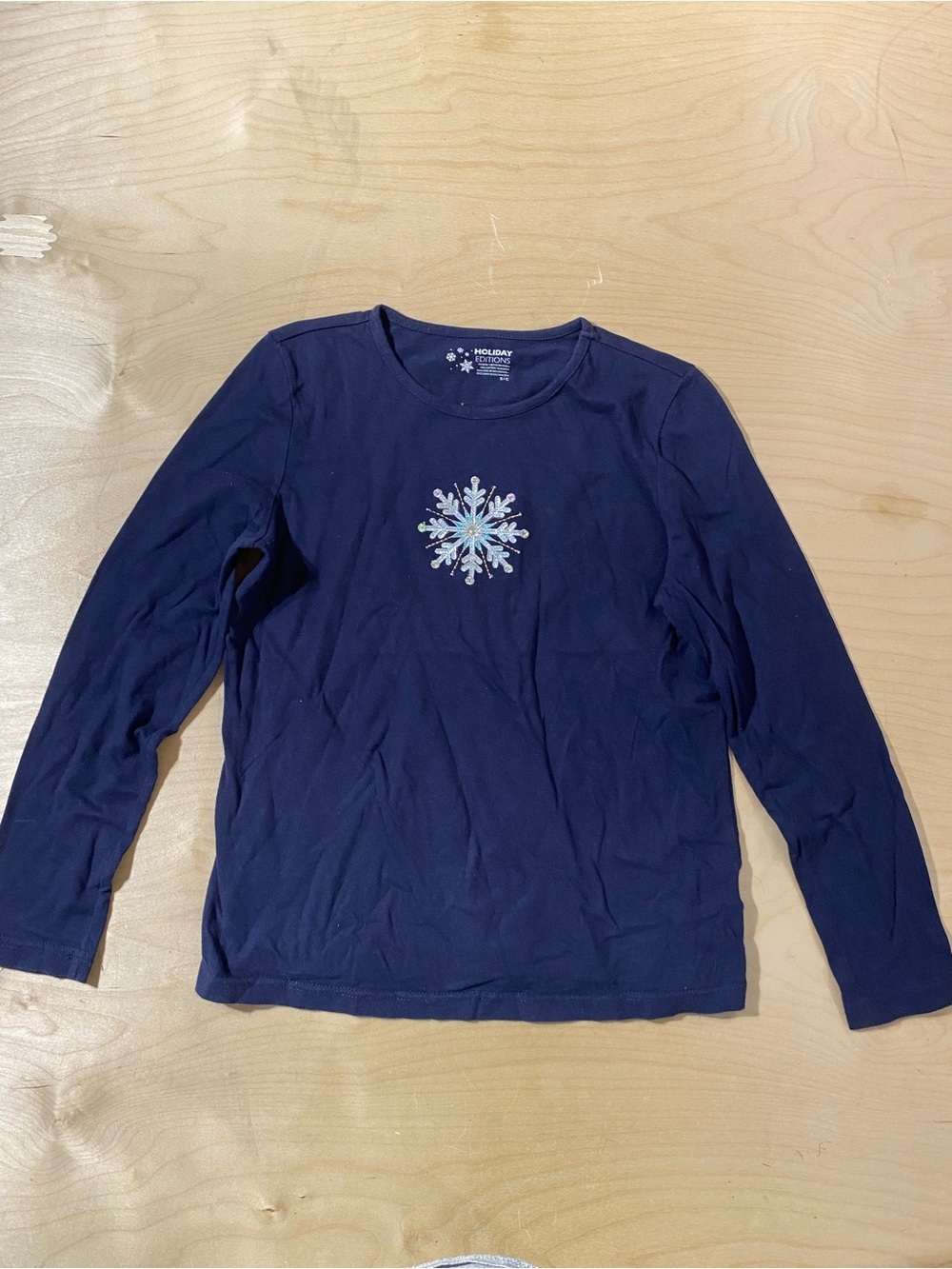 Holiday Editions Navy Long Sleeve Tee with Snowflake Embellishment Small (RT)